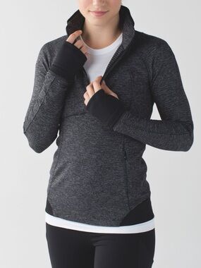 Lululemon Runderful 1/2 Zip Size 6